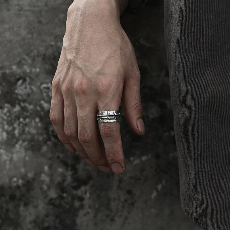 STEELWRLD™ SCRECER RING
